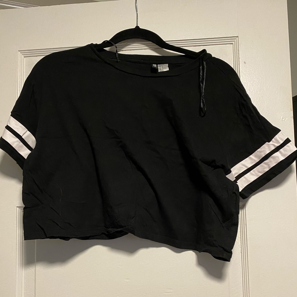 H&M CROP TOP